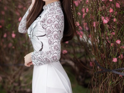 小孩发烧能喝鲜榨橙汁吗（小孩发烧能喝橙汁水吗）